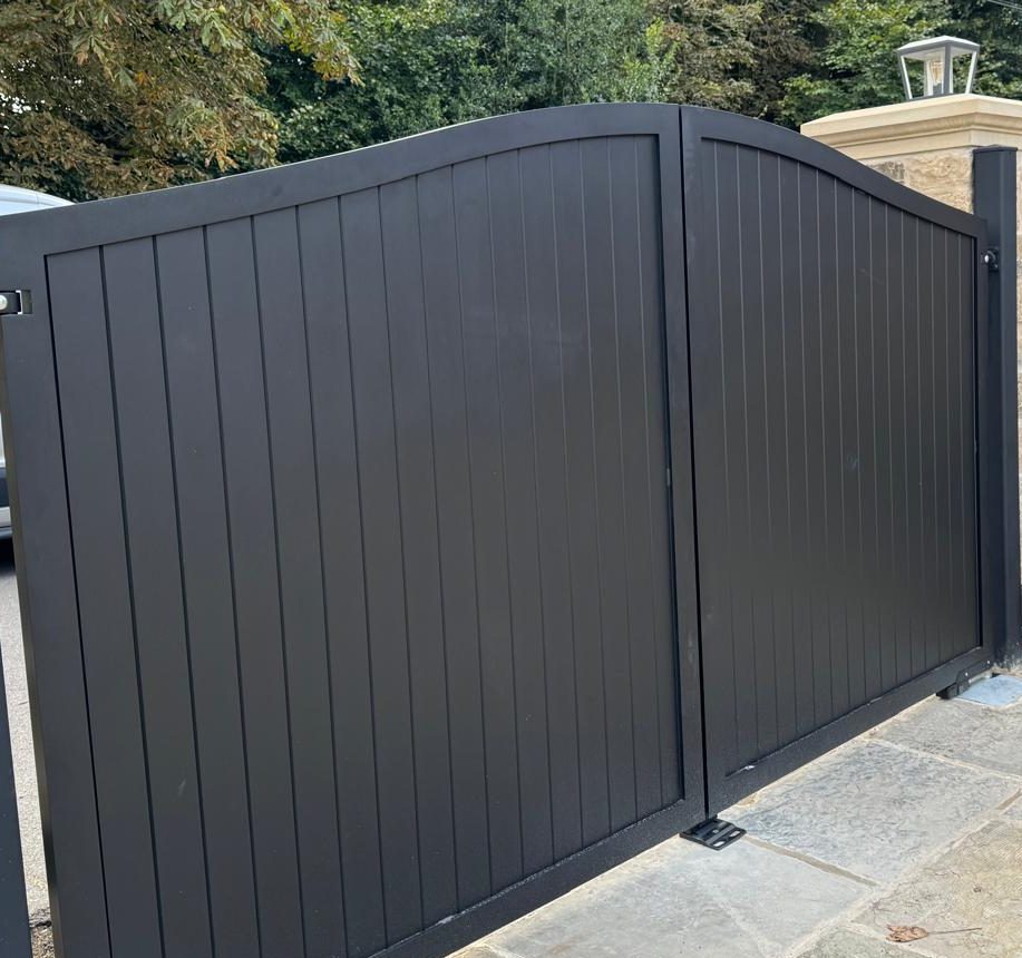 Asron Curve Top Aluminium Gates in North London